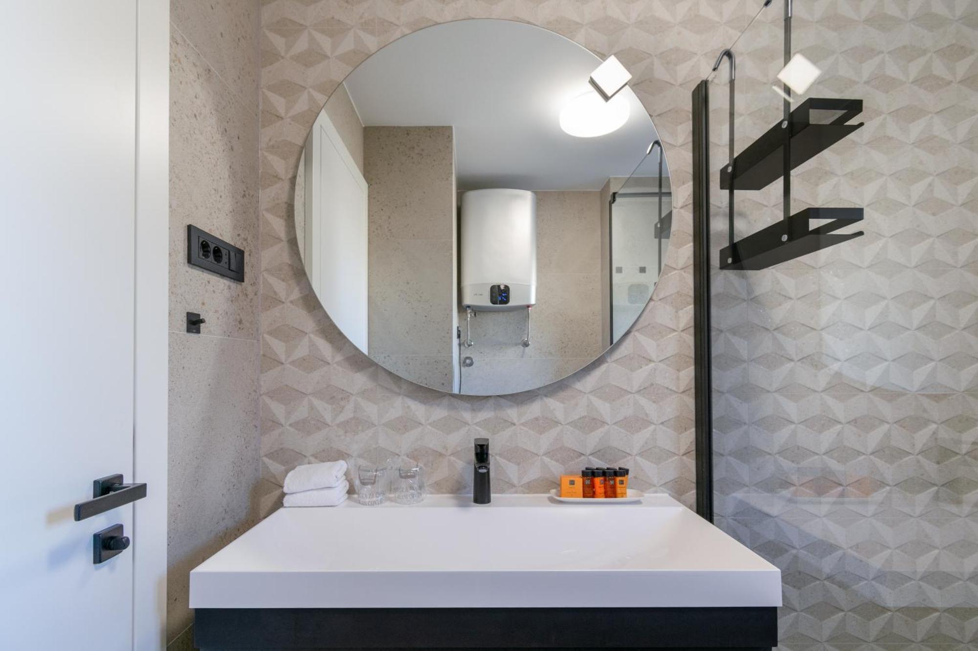 Lux Apartment Aleo 马卡尔斯卡 外观 照片